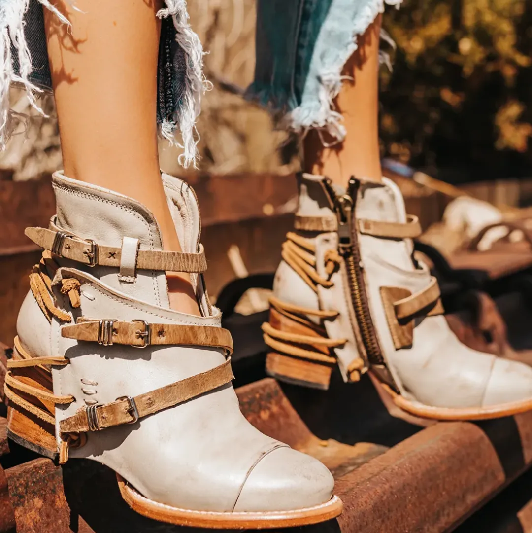 New Crue Womens Boots