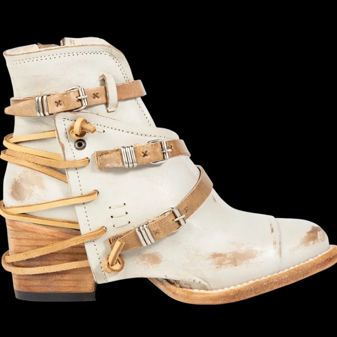 New Crue Womens Boots