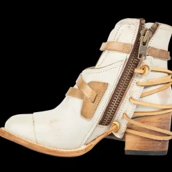 New Crue Womens Boots